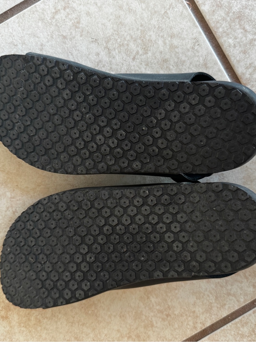 Freet Barefoot Salcombe Sandals - Size US W 10 / M 8 | EU 42/ Black - Picture 11 of 12